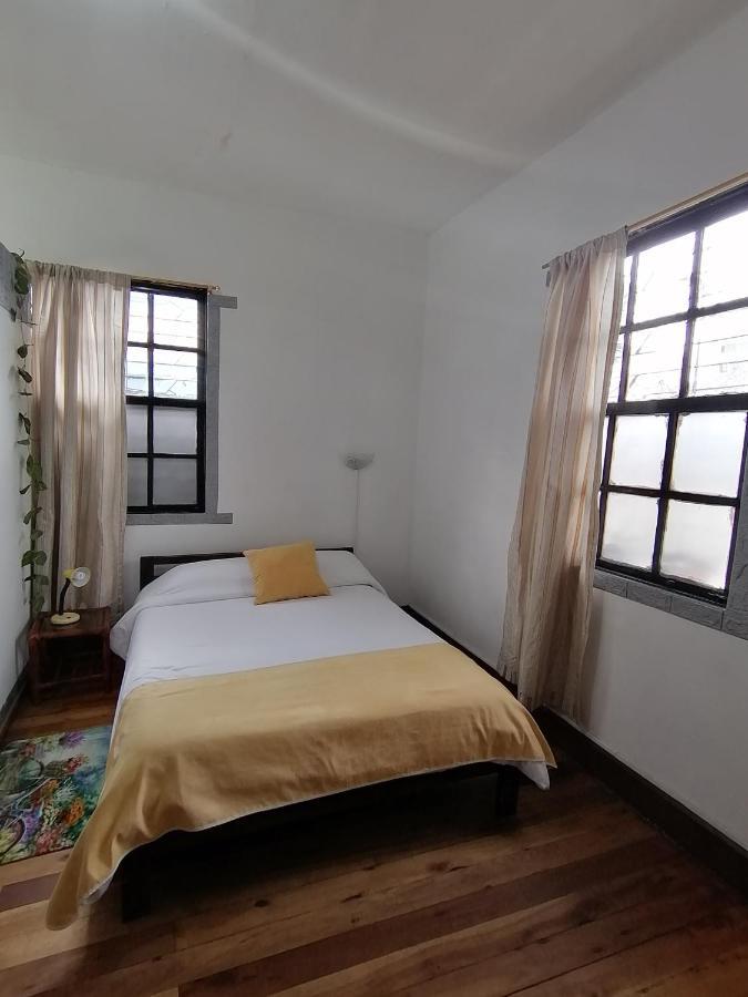 Galapagos Natural Life Hostel Quito Eksteriør billede
