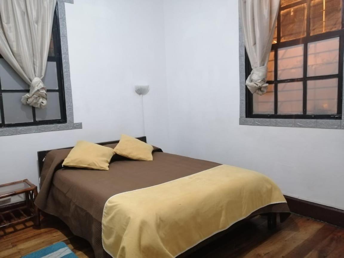 Galapagos Natural Life Hostel Quito Eksteriør billede