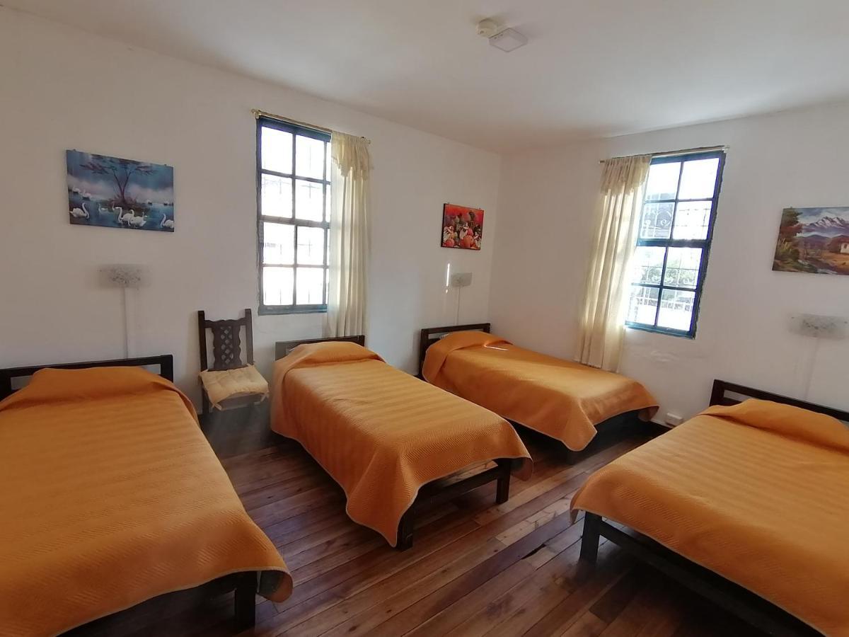 Galapagos Natural Life Hostel Quito Eksteriør billede